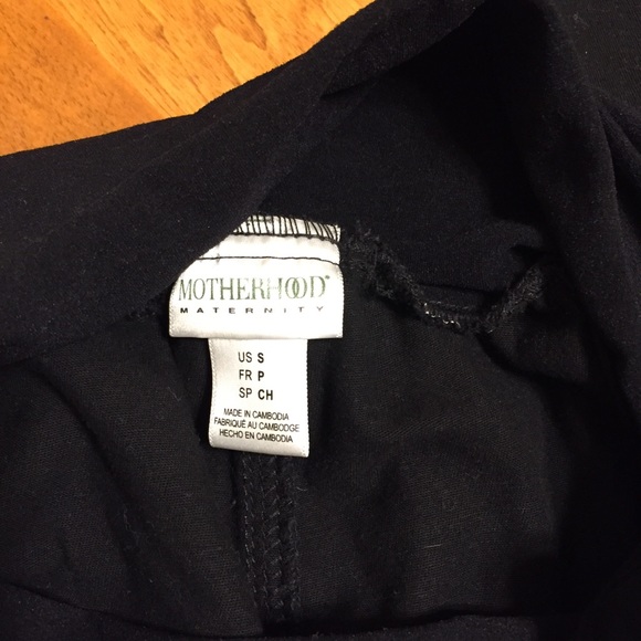Motherhood Maternity stretch black Capri sz. S - Picture 3 of 3